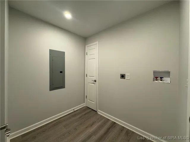 $227,400 | 330 Marshall Drive, Charlestown, IN 47111