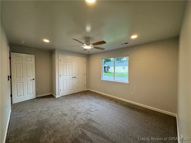 $227,400 | 330 Marshall Drive, Charlestown, IN 47111