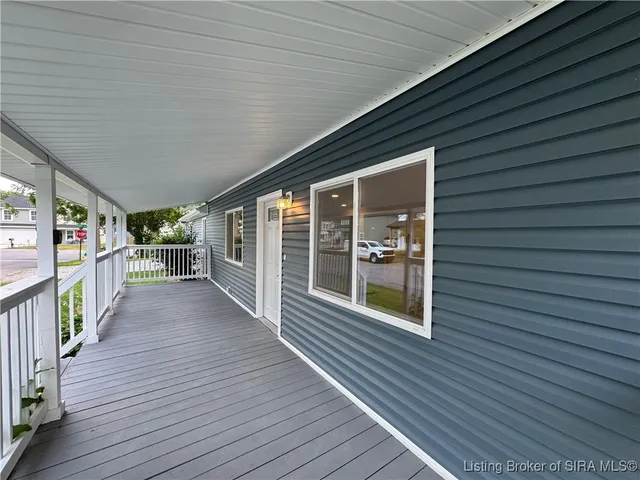 $227,400 | 330 Marshall Drive, Charlestown, IN 47111