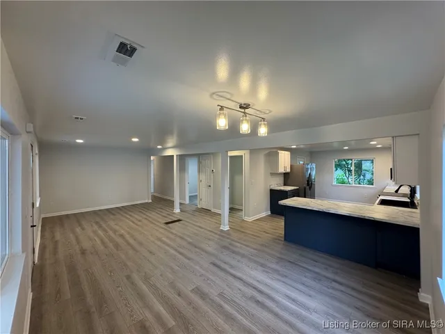 $227,400 | 330 Marshall Drive, Charlestown, IN 47111