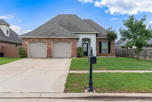 $2,075 | 602 Canoe Trail, Bossier City, LA 71111