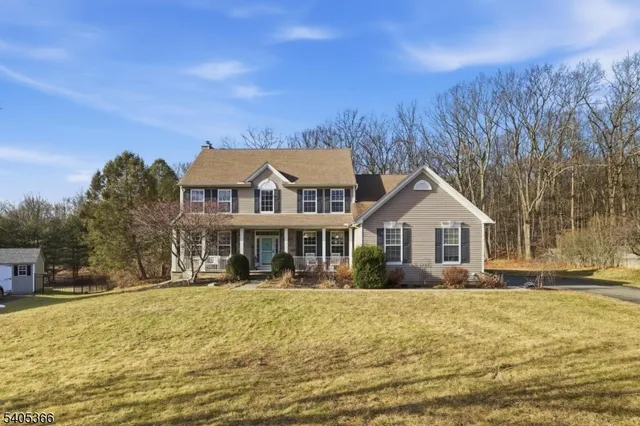 $775,000 | 15 Dorset Drive, Hackettstown, NJ 07840