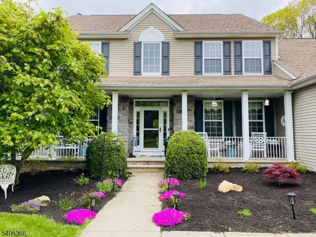 $775,000 | 15 Dorset Drive, Hackettstown, NJ 07840