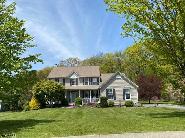 $775,000 | 15 Dorset Drive, Hackettstown, NJ 07840