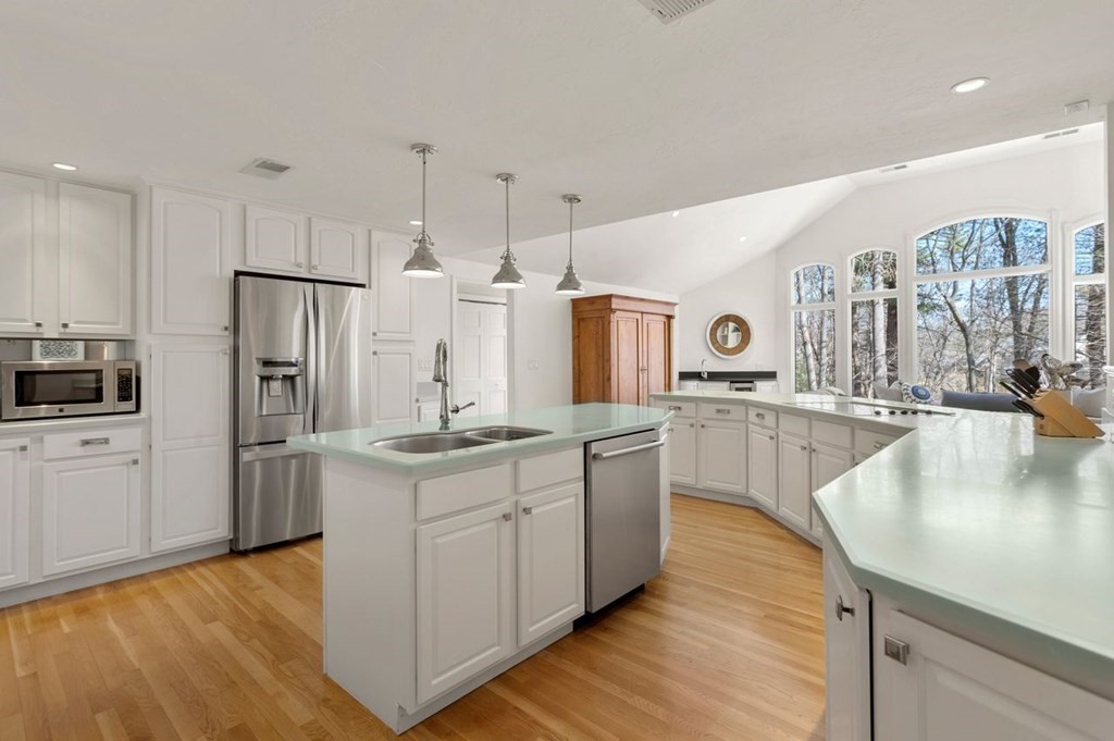 2 Old County Road Hingham, MA 02043 - Photo 13 of 35 Gallery Image 13