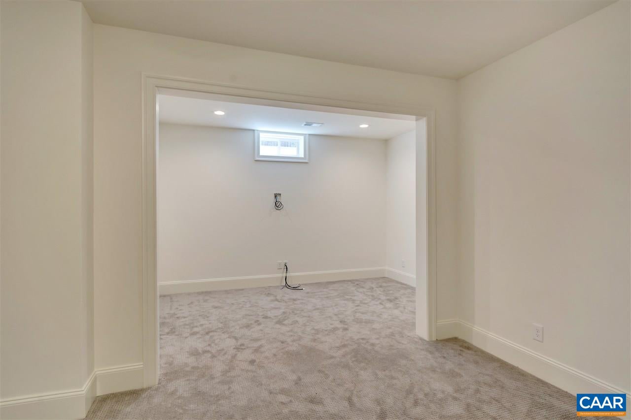 305 Spring Lane Charlottesville, VA 22903 - Photo 38 of 50 Gallery Image 38