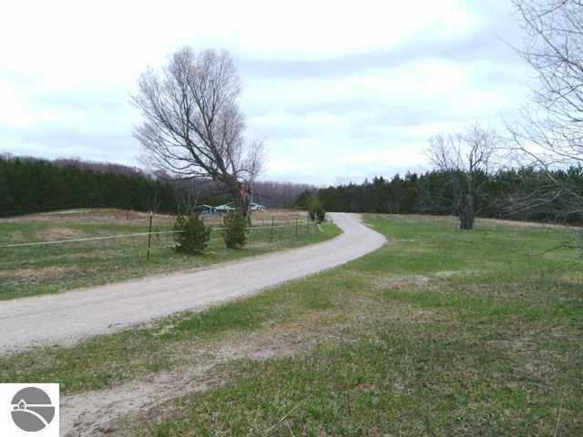 6517 Covert Road Northeast Mancelona, MI 49659 - Photo 15 of 24 1726223-14.JPG