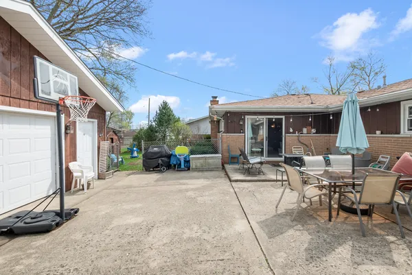 $339,900 | 15017 Sunset Avenue, Oak Forest, IL 60452