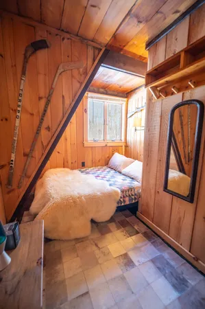 $549,000 | 13 Yodeling Lane, West Dover, VT 05356