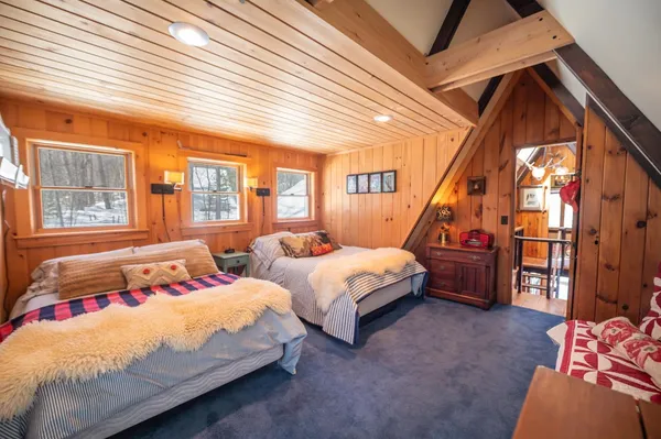 $549,000 | 13 Yodeling Lane, West Dover, VT 05356