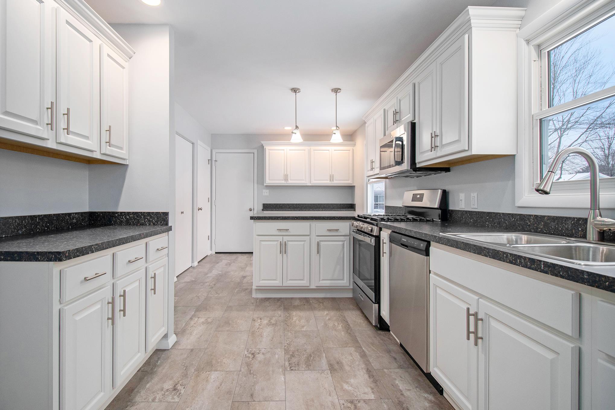2630 Hampton Road Mishawaka, IN 46544 - Photo 11 of 30 Gallery Image 11