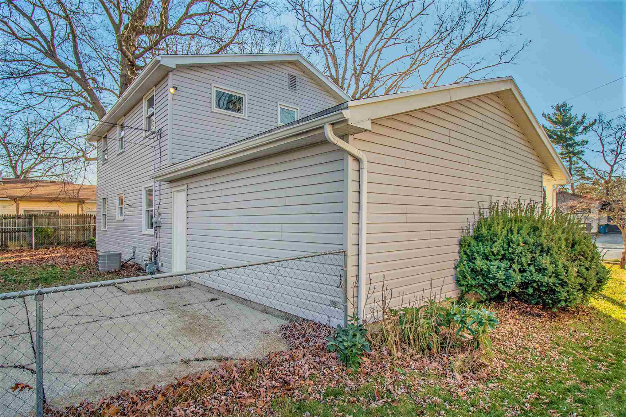 2630 Hampton Road Mishawaka, IN 46544 - Photo 4 of 30 Gallery Image 4
