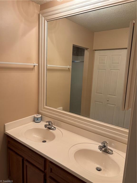 176 Kinloch Court Winston-Salem, NC 27104 - Photo 13 of 21