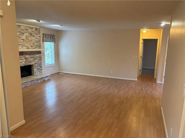 $1,395 | 176 Kinloch Court, Winston-Salem, NC 27104