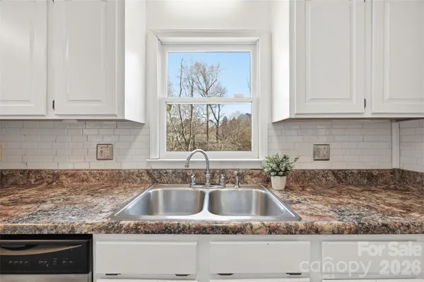 $333,000 | 5969 Gold Creek Estate Drive, Hickory, NC 28601