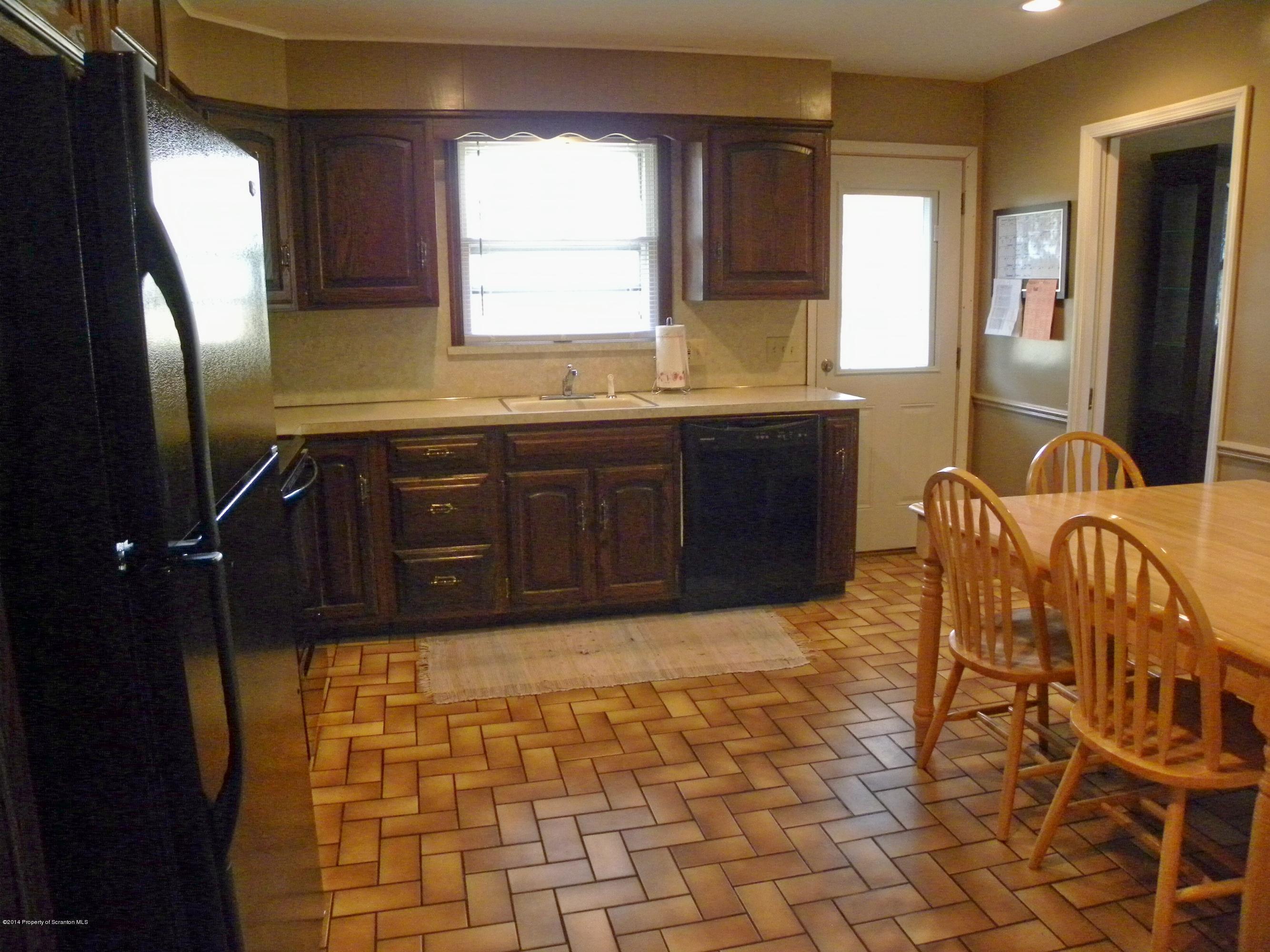 503 Old Colony Road Clarks Summit, PA 18411 - Photo 18 of 39 Gallery Image 18