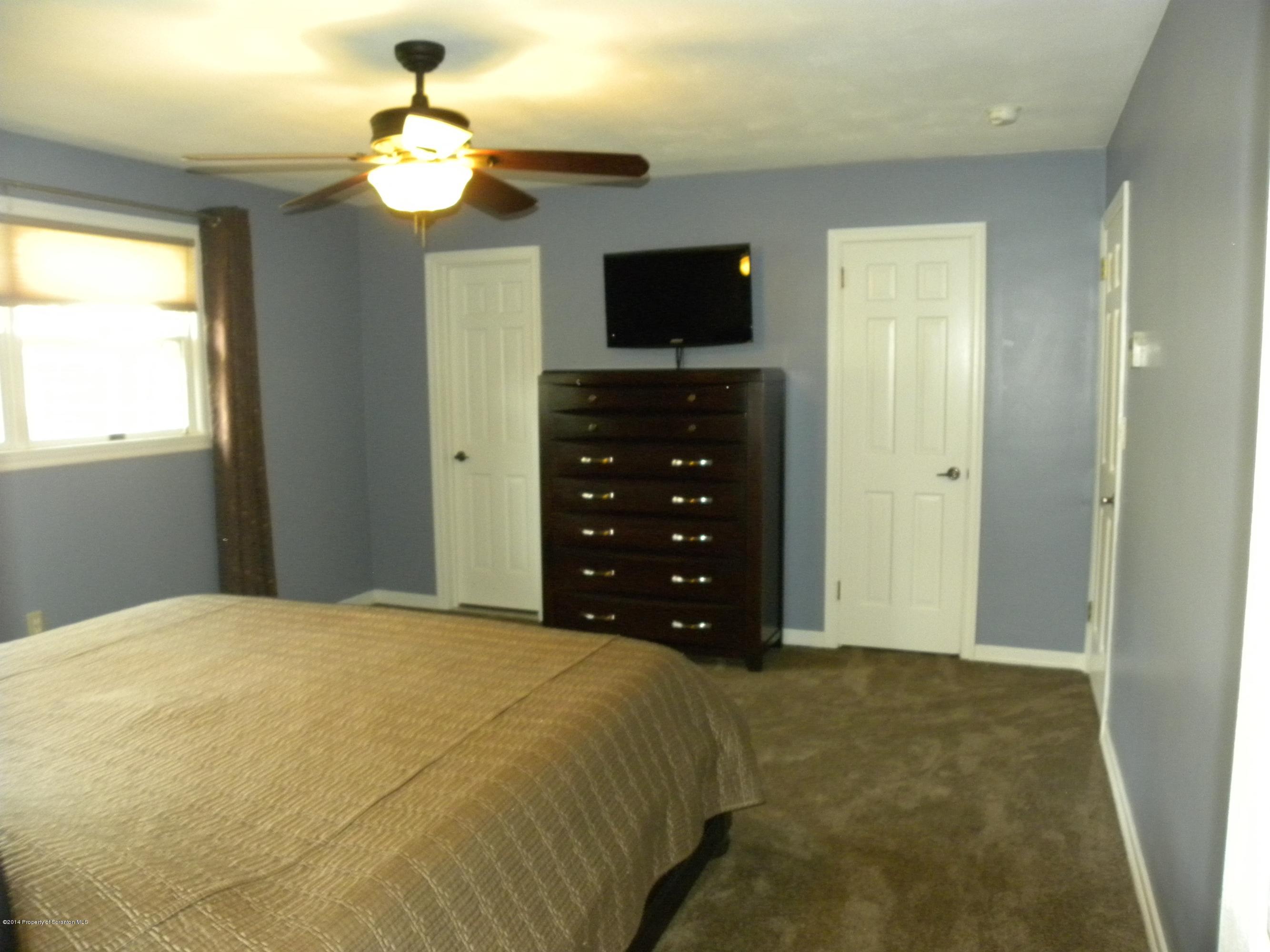 503 Old Colony Road Clarks Summit, PA 18411 - Photo 23 of 39 Gallery Image 23