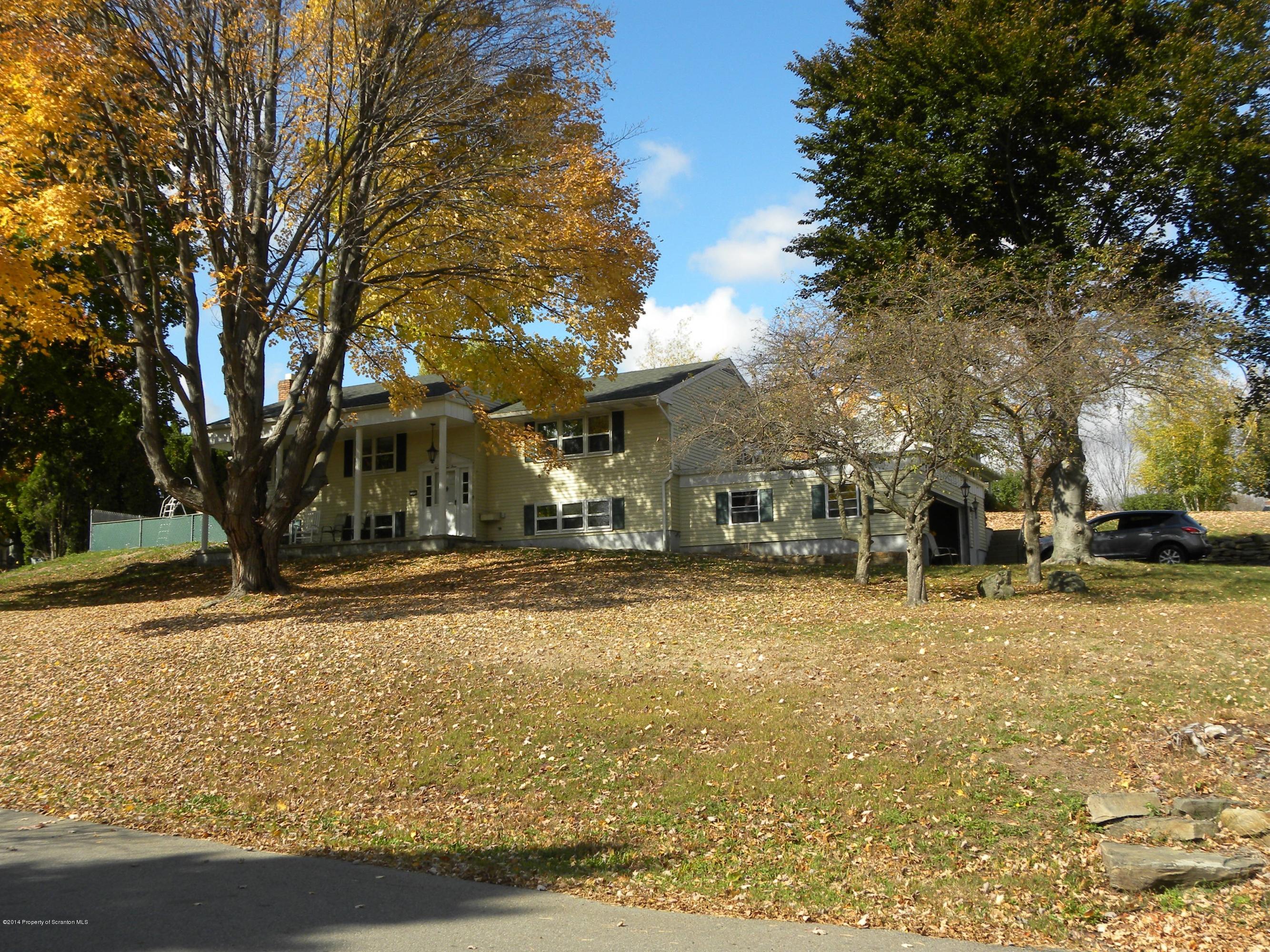 503 Old Colony Road Clarks Summit, PA 18411 - Photo 4 of 39 Gallery Image 4