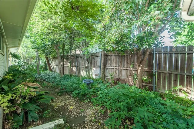 $2,600 | 7521 Brentcove Circle, Dallas, TX 75214