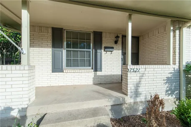 $2,600 | 7521 Brentcove Circle, Dallas, TX 75214