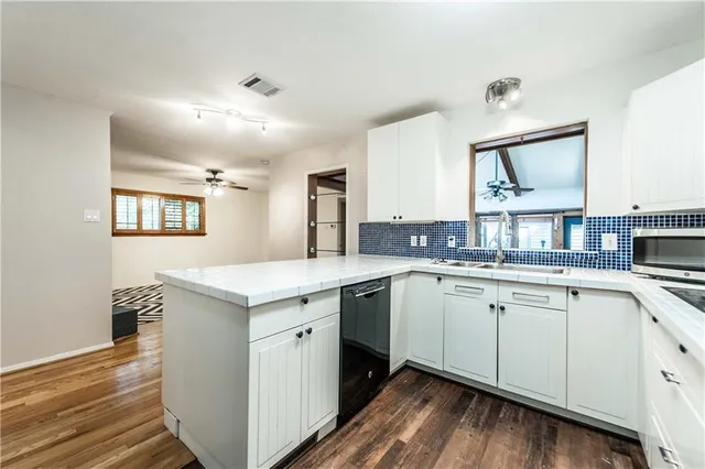 $2,600 | 7521 Brentcove Circle, Dallas, TX 75214