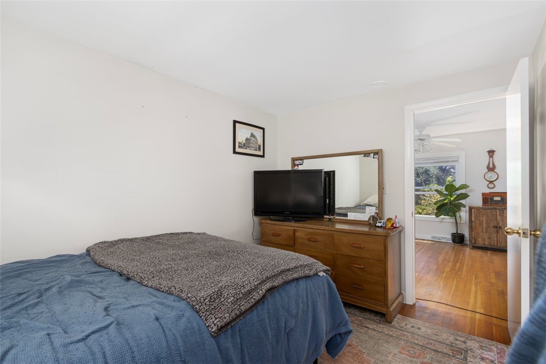 58 Springer Avenue Tiverton, RI 02878 - Photo 18 of 32