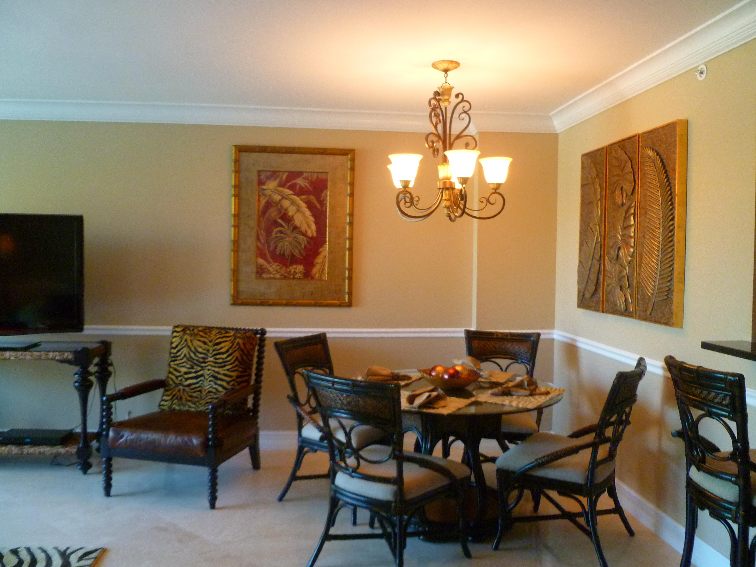 99 Southeast Mizner Boulevard, Unit 311 Boca Raton, FL 33432 - Photo 3 of 37 Dining Area
