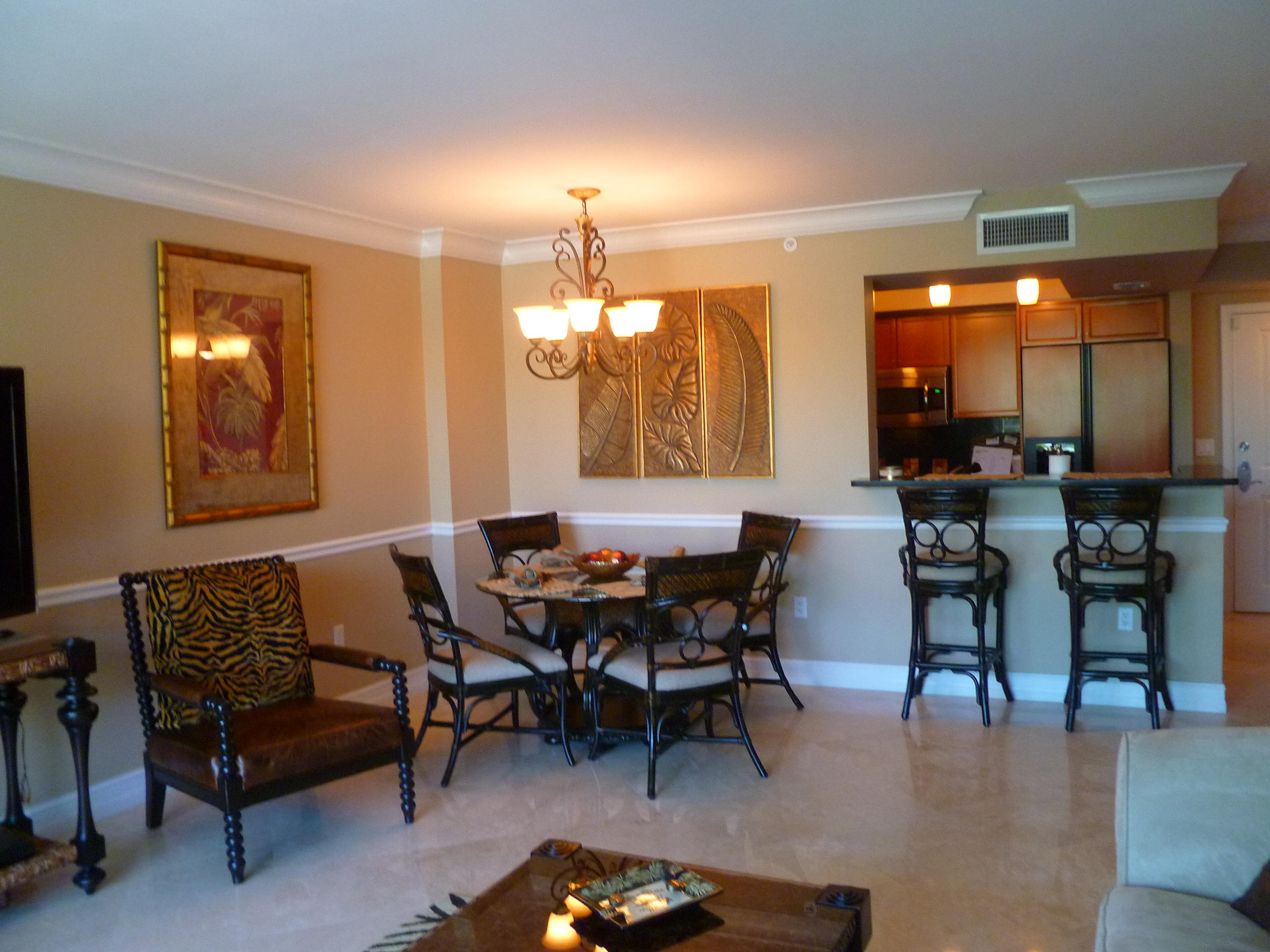99 Southeast Mizner Boulevard, Unit 311 Boca Raton, FL 33432 - Photo 4 of 37 Dining Area