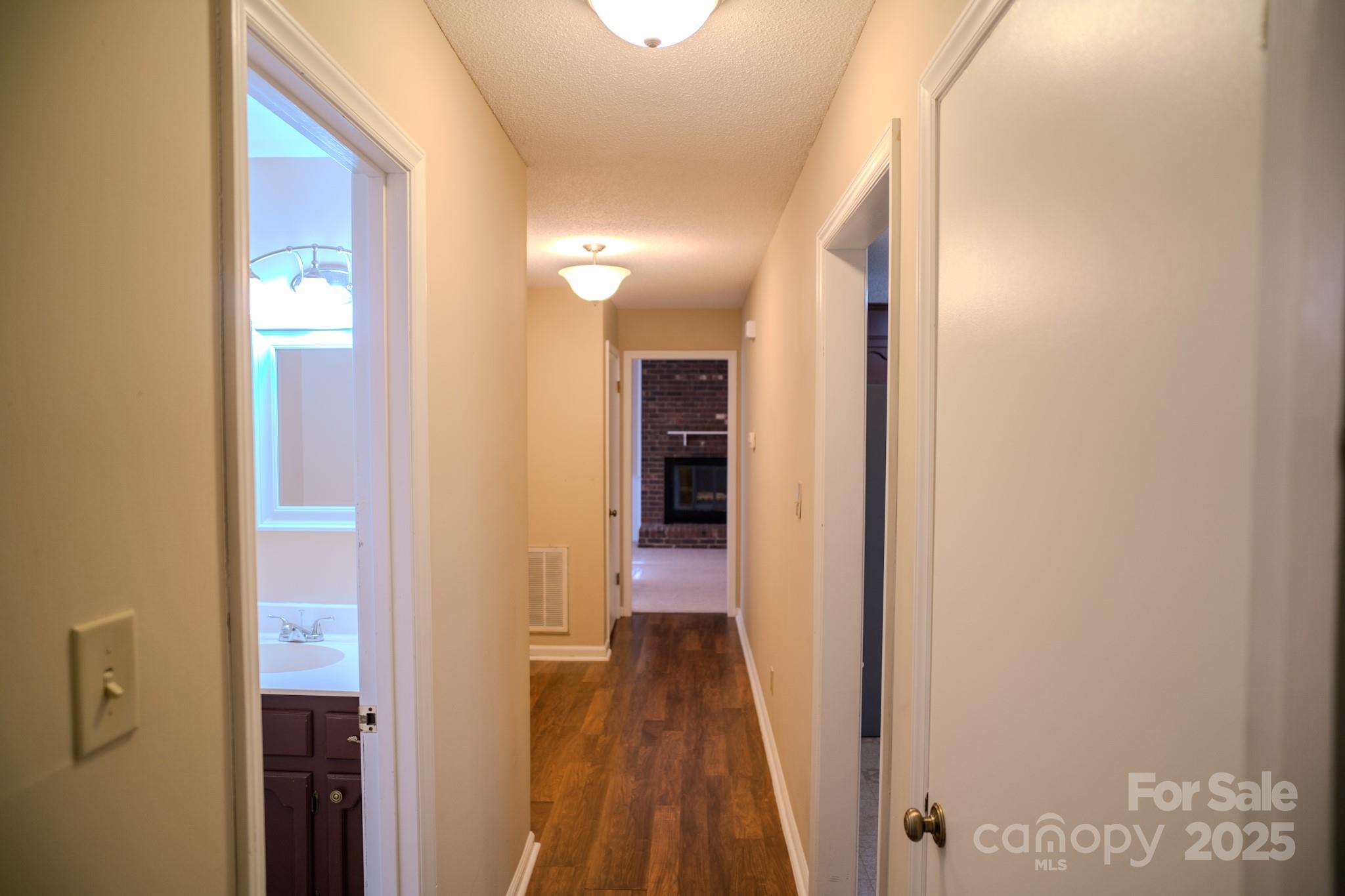 2131 Wildlife Road Charlotte, NC 28214 - Photo 19 of 32 Gallery Image 19