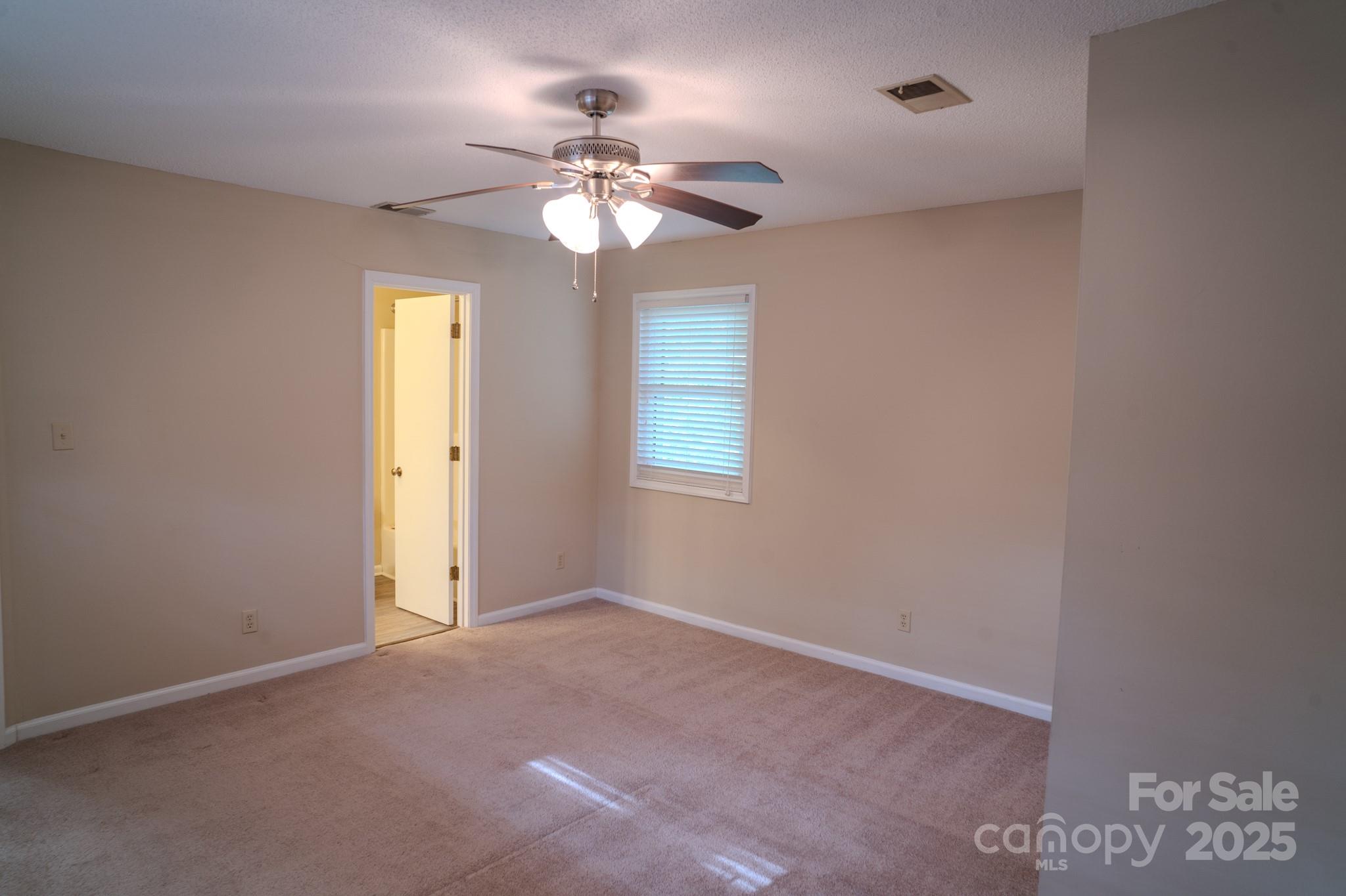 2131 Wildlife Road Charlotte, NC 28214 - Photo 28 of 32 Gallery Image 28