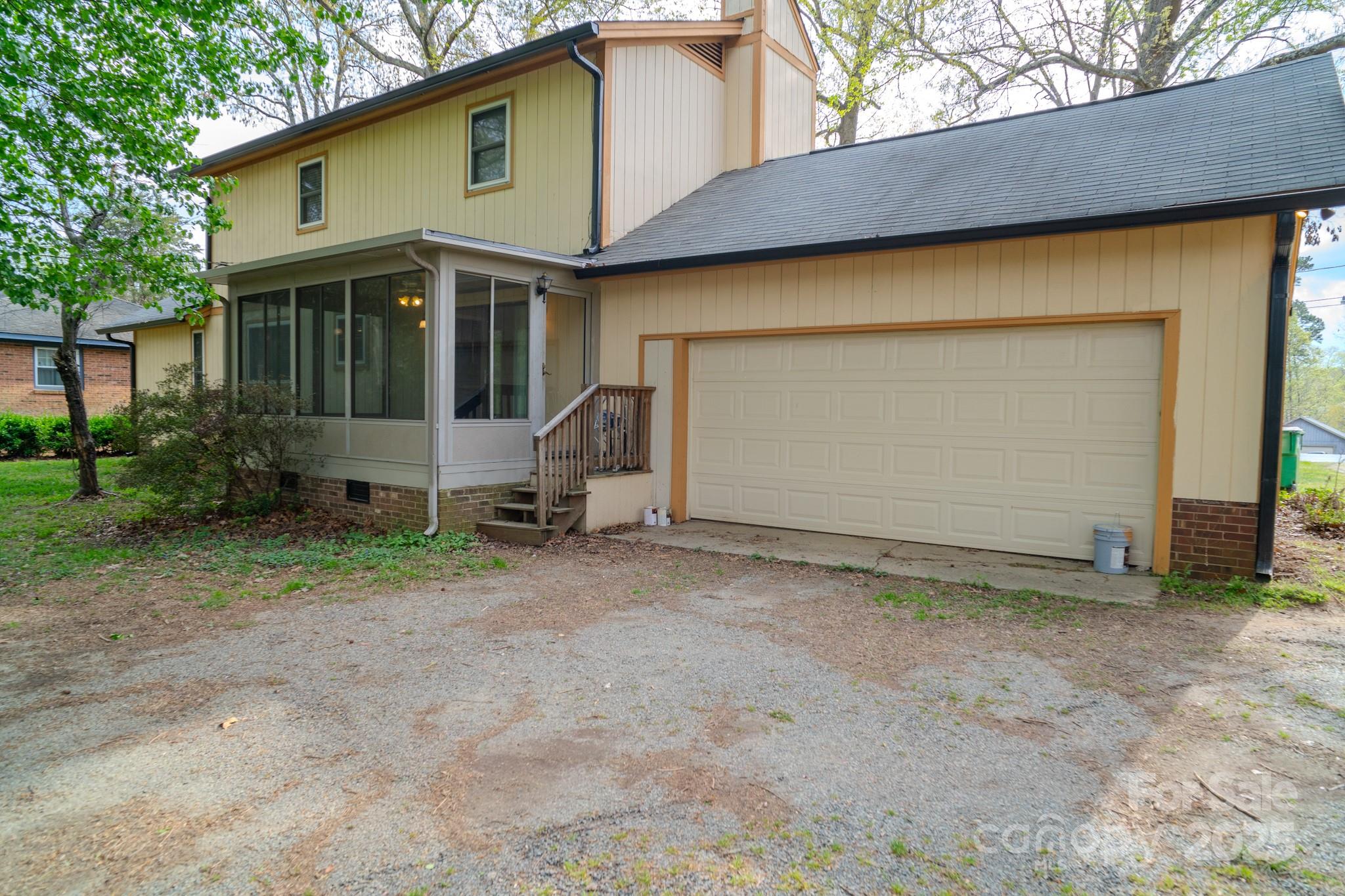 2131 Wildlife Road Charlotte, NC 28214 - Photo 3 of 32 Gallery Image 3