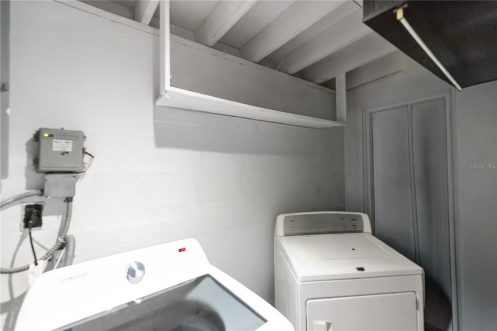 4303 Anderson Road Orlando, FL 32812 - Photo 37 of 47 a bathroom with a sink and a toilet