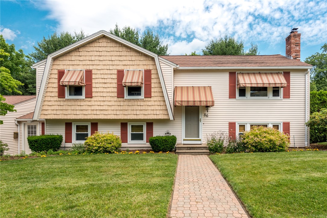 86 Achille Street Woonsocket, RI 02895 - Photo 1 of 35 Gallery Image 1