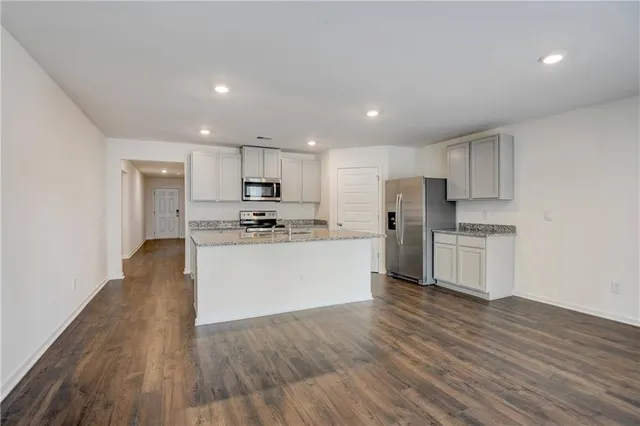 $2,348 | 257 Bur Oak Bend, Unit CABRAL, Newnan, GA 30265