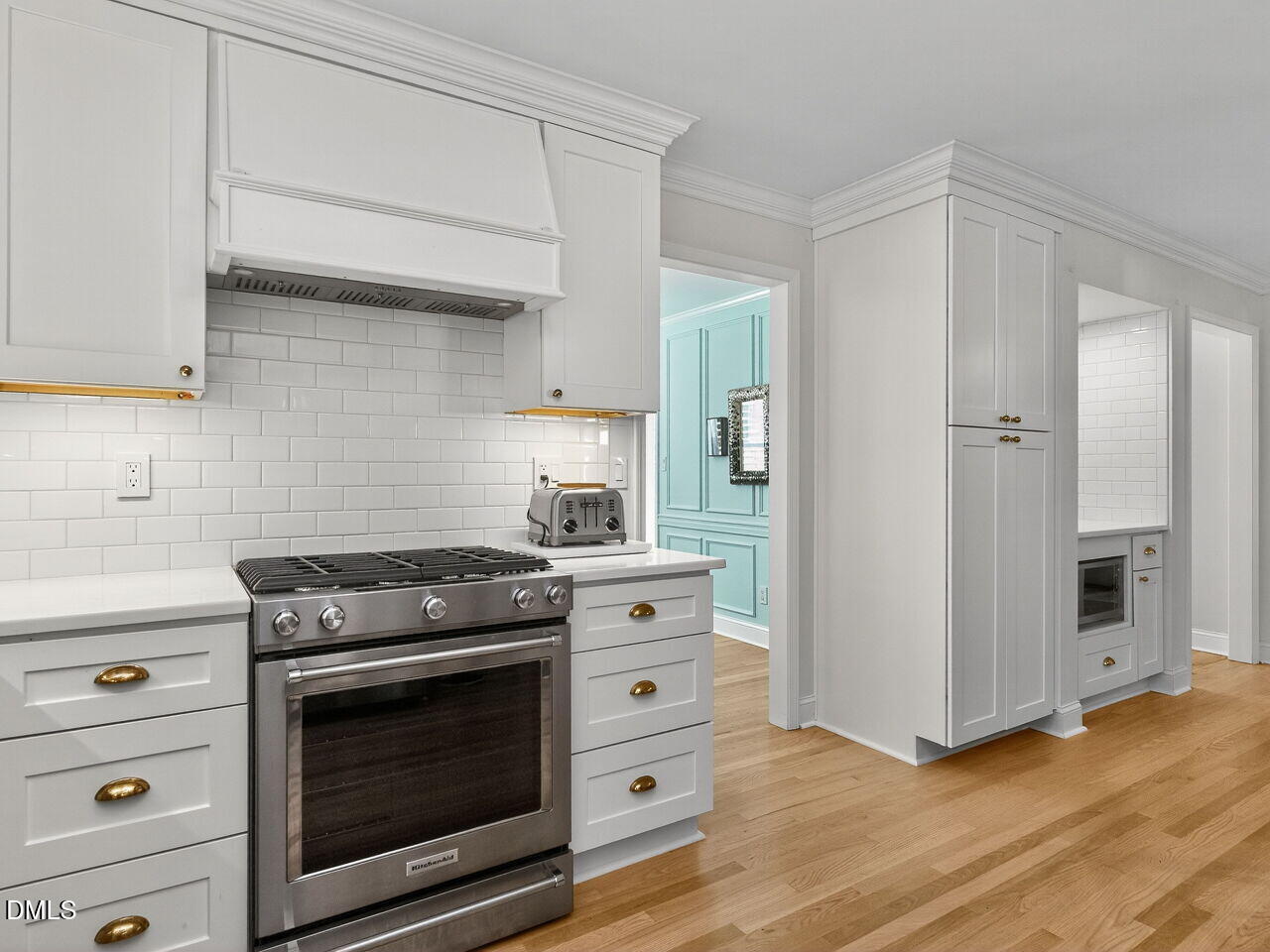 4005 Converse Drive Raleigh, NC 27609 - Photo 12 of 29 012-1280x960-photo