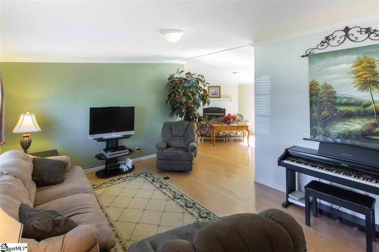 5 Barnhart Lane Fountain Inn, SC 29644 - Photo 2 of 25 Gallery Image 2