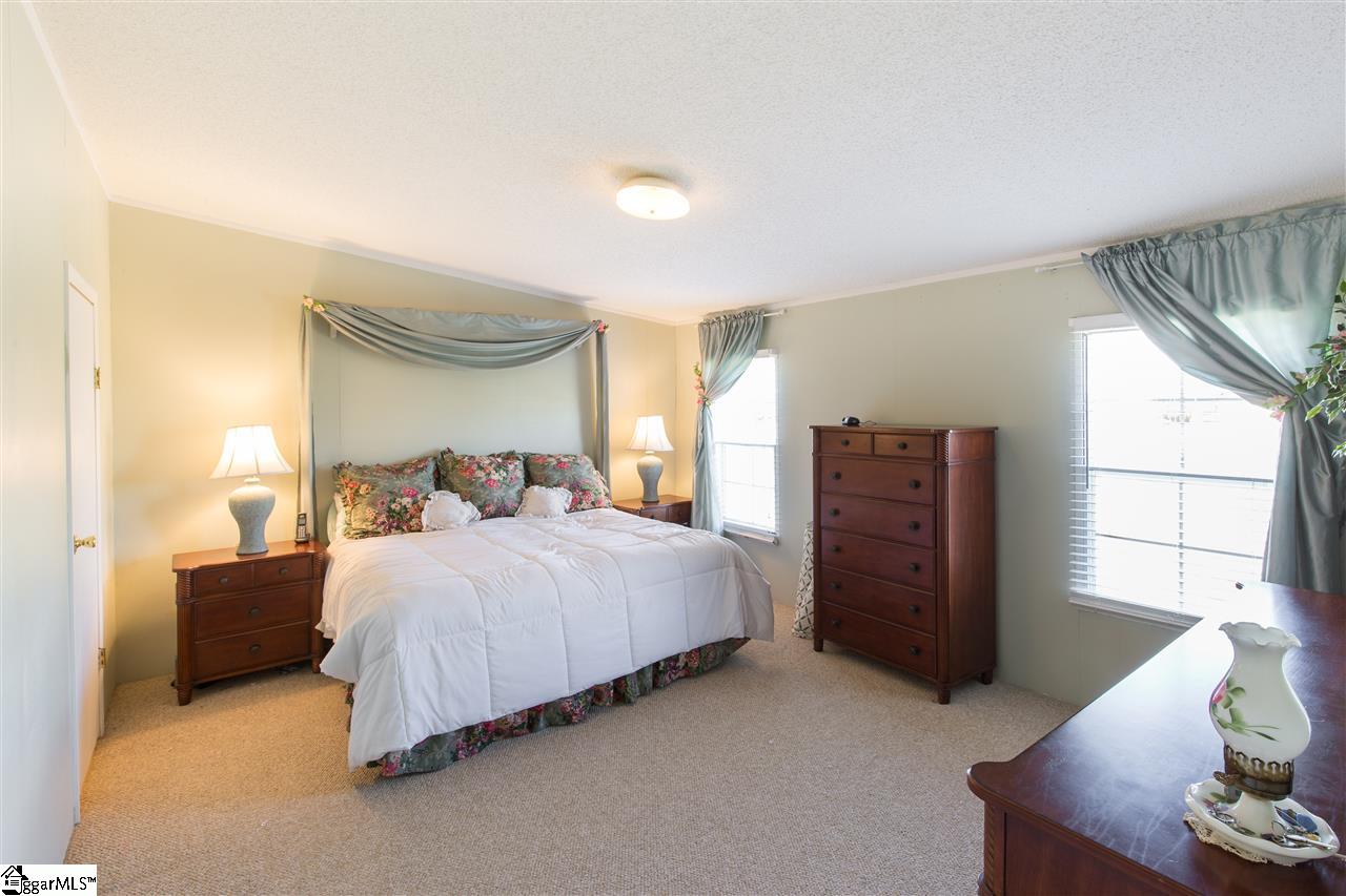 5 Barnhart Lane Fountain Inn, SC 29644 - Photo 8 of 25 Gallery Image 8