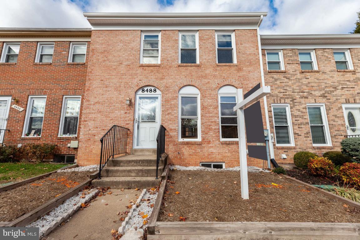 Welcome to 8488 Stonewall Rd Manassas, VA 20110