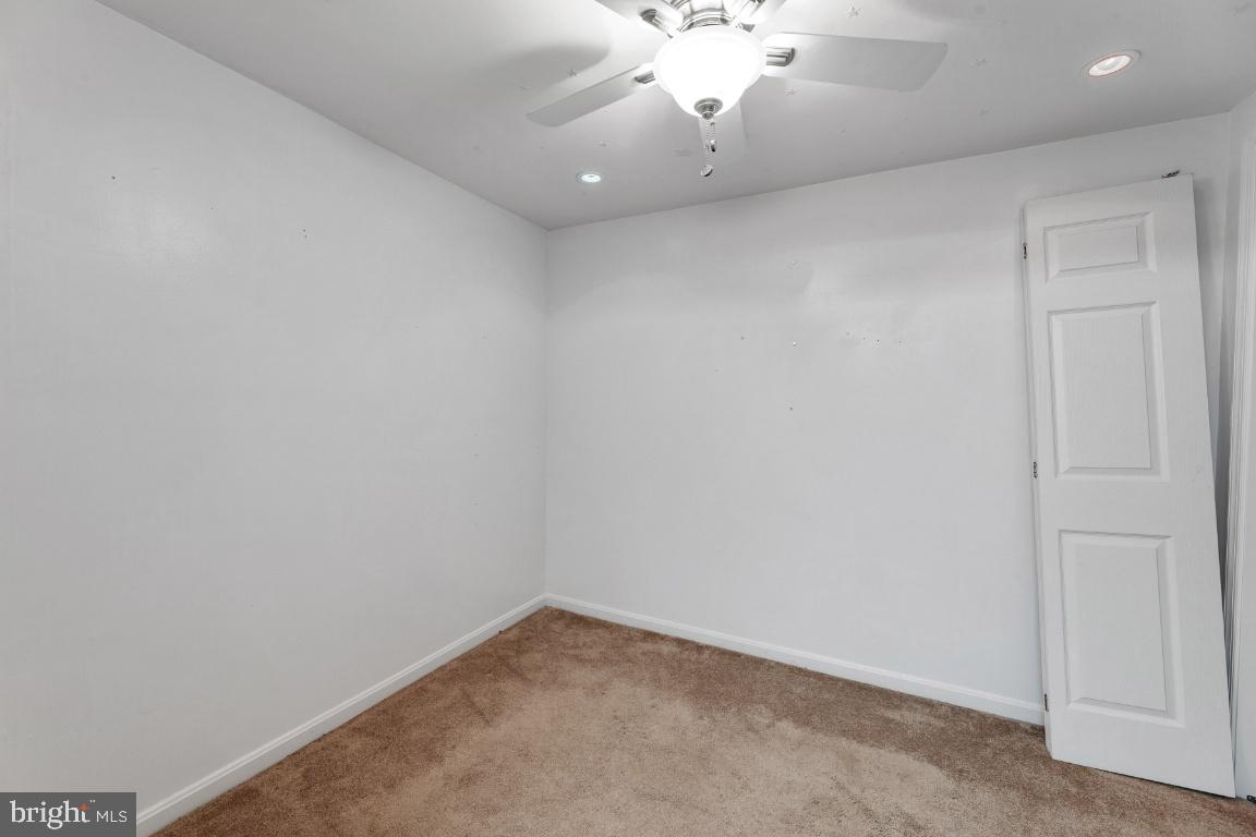 8488 Stonewall Road Manassas, VA 20110 - Photo 30 of 43 Lower level den