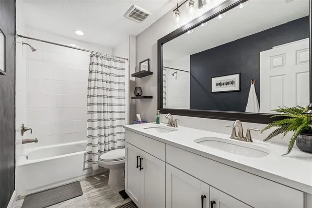 $749,900 | 17738 Everlong Drive, Land O Lakes, FL 34638