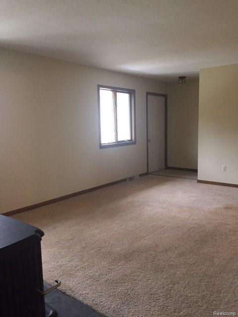 335 West Coon Lake Road Howell, MI 48843 - Photo 16 of 25