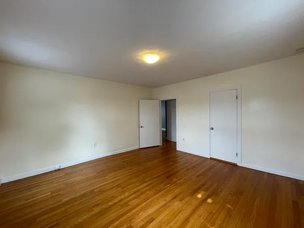 $3,000 | 274 Newtonville Avenue, Unit 274, Newton, MA 02460