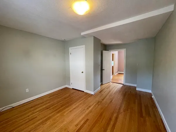 $3,000 | 274 Newtonville Avenue, Unit 274, Newton, MA 02460