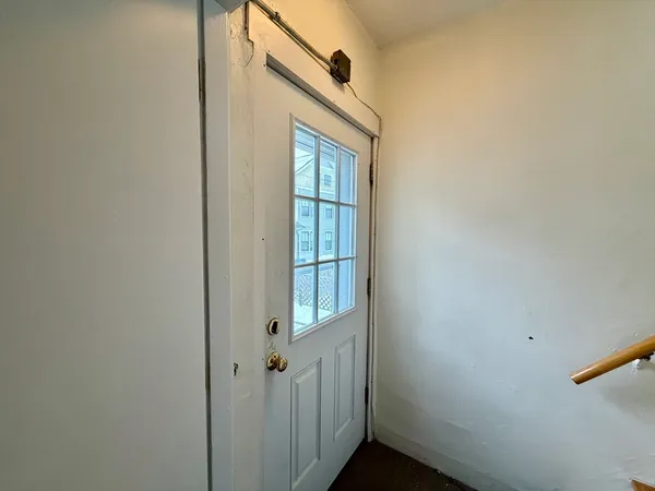 $3,200 | 274 Newtonville Avenue, Unit 274, Newton, MA 02460