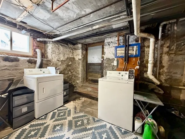 $3,000 | 274 Newtonville Avenue, Unit 274, Newton, MA 02460