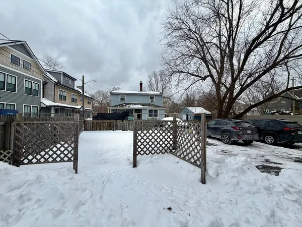 $3,200 | 274 Newtonville Avenue, Unit 274, Newton, MA 02460