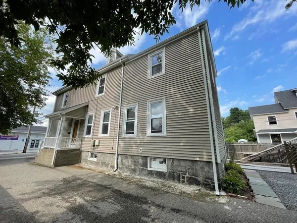 $3,000 | 274 Newtonville Avenue, Unit 274, Newton, MA 02460