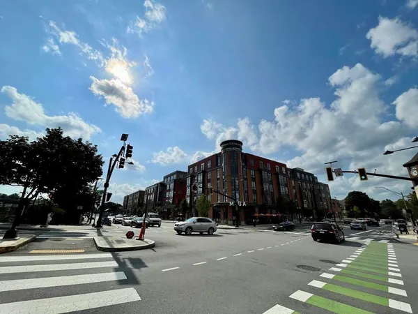 $3,000 | 274 Newtonville Avenue, Unit 274, Newton, MA 02460