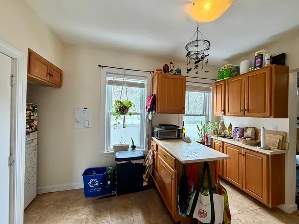 $3,000 | 274 Newtonville Avenue, Unit 274, Newton, MA 02460