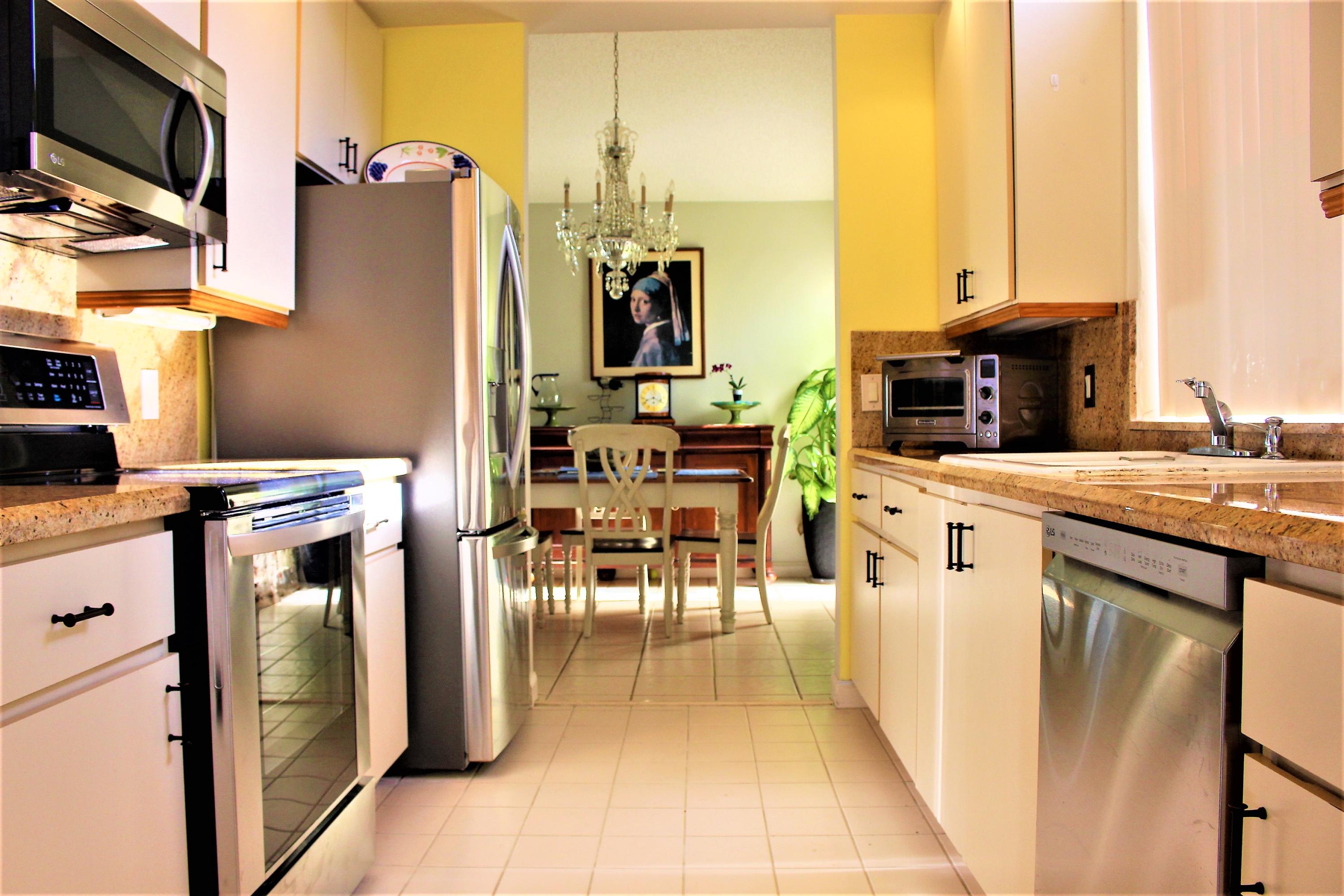 2870 Wilderness Road West Palm Beach, FL 33409 - Photo 21 of 51 Kitchen way